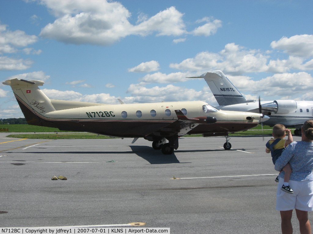 N712BC, 2002 Pilatus PC-12/45 C/N 448, Bill Cosby's Plane at KLNS