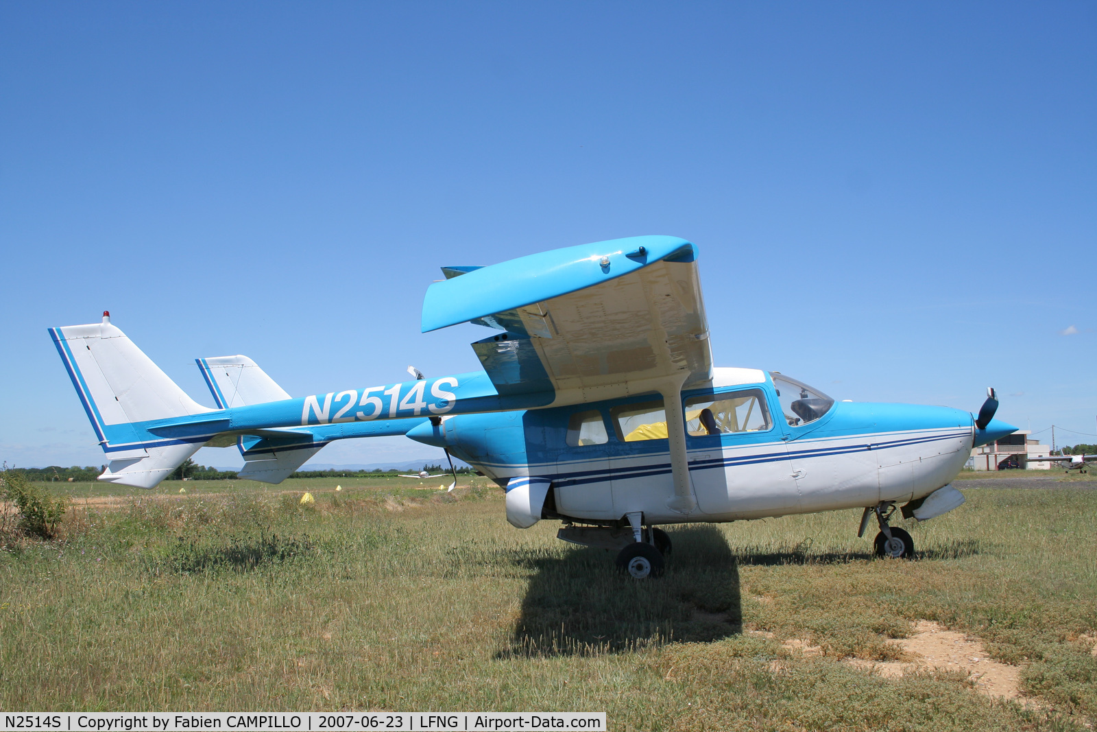 N2514S, 1967 Cessna 337C Super Skymaster C/N 337-0814, Montpellier Candillargues (LFNG)