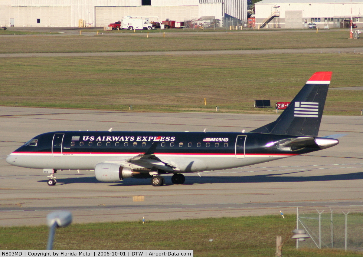 N803MD, 2004 Embraer 170SU (ERJ-170-100SU) C/N 17000015, US