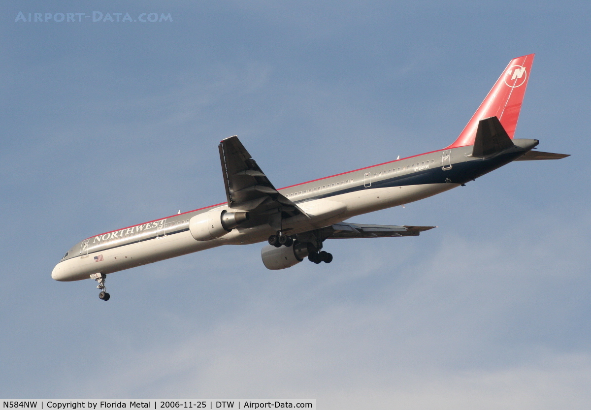 N584NW, 2002 Boeing 757-351 C/N 32984, Northwest