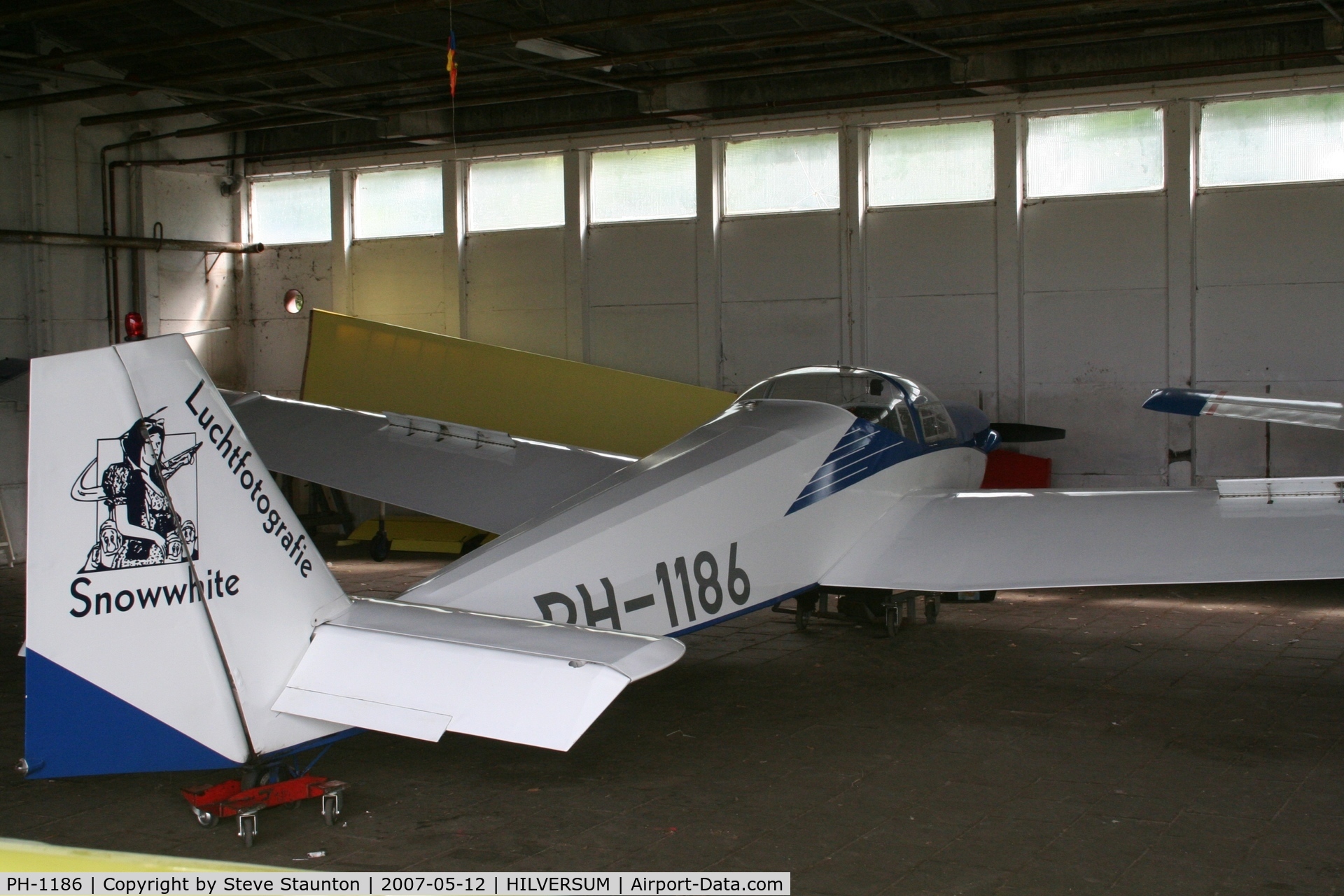 PH-1186, Scheibe SF-25C Falke C/N 44181, Taken on a recent Aeroprint tour