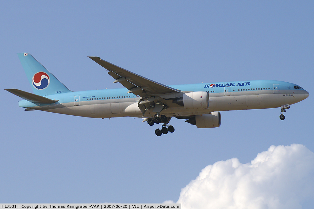HL7531, 1997 Boeing 777-2B5/ER C/N 27946, Korean Air Boeing 777-200