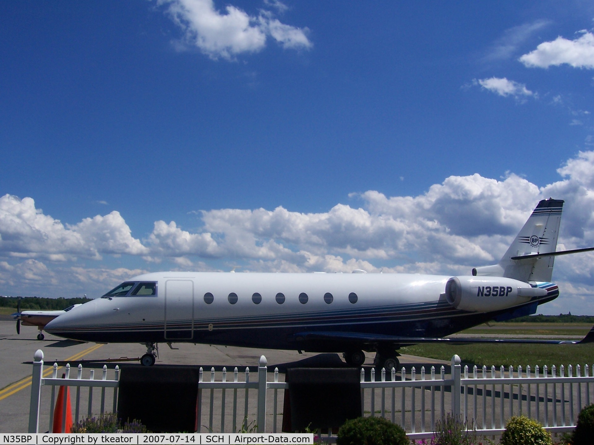 N35BP, 2007 Gulfstream Aerospace G200 C/N 163, On ramp at Richmor Aviation