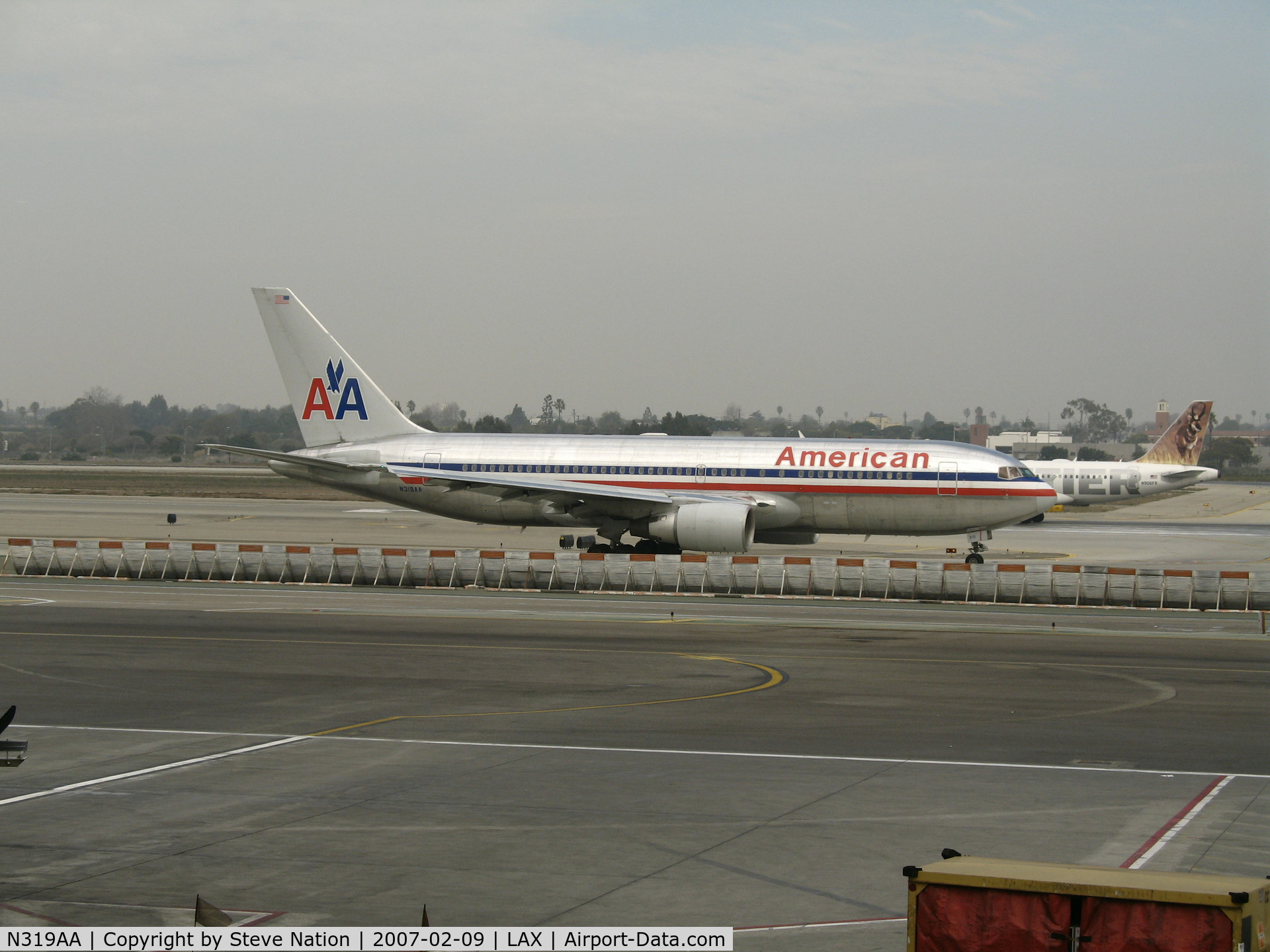 N319AA, 1985 Boeing 767-223 C/N 22320, American 767-223 taxying @ LAX