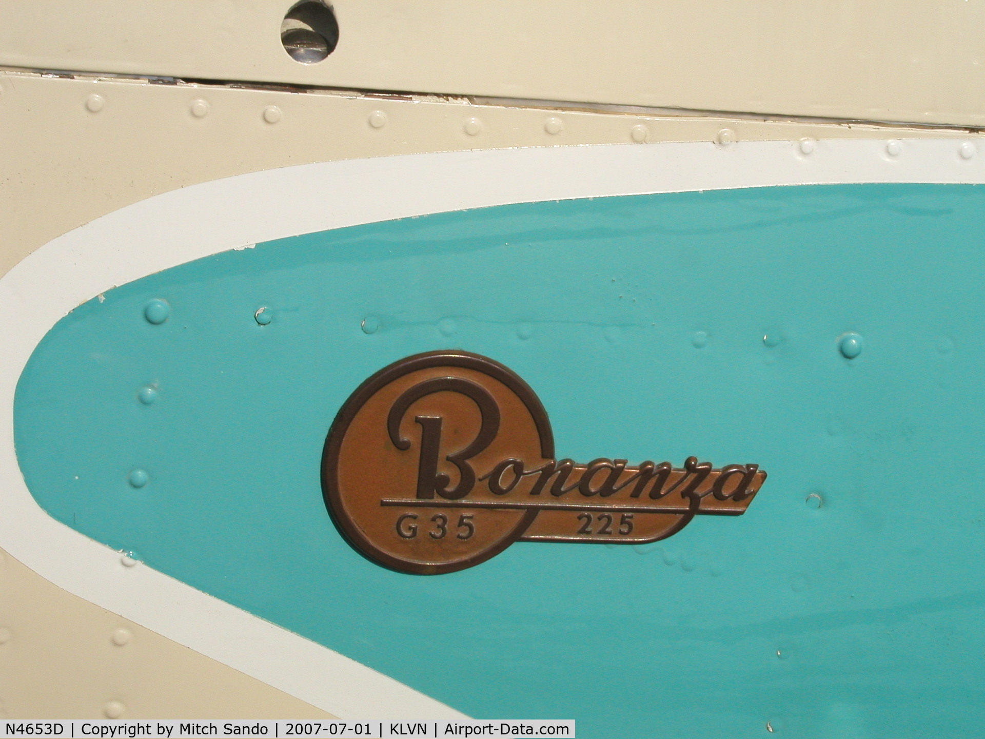 N4653D, 1956 Beech G35 Bonanza C/N D-4852, Beechcraft Bonanza emblem.
