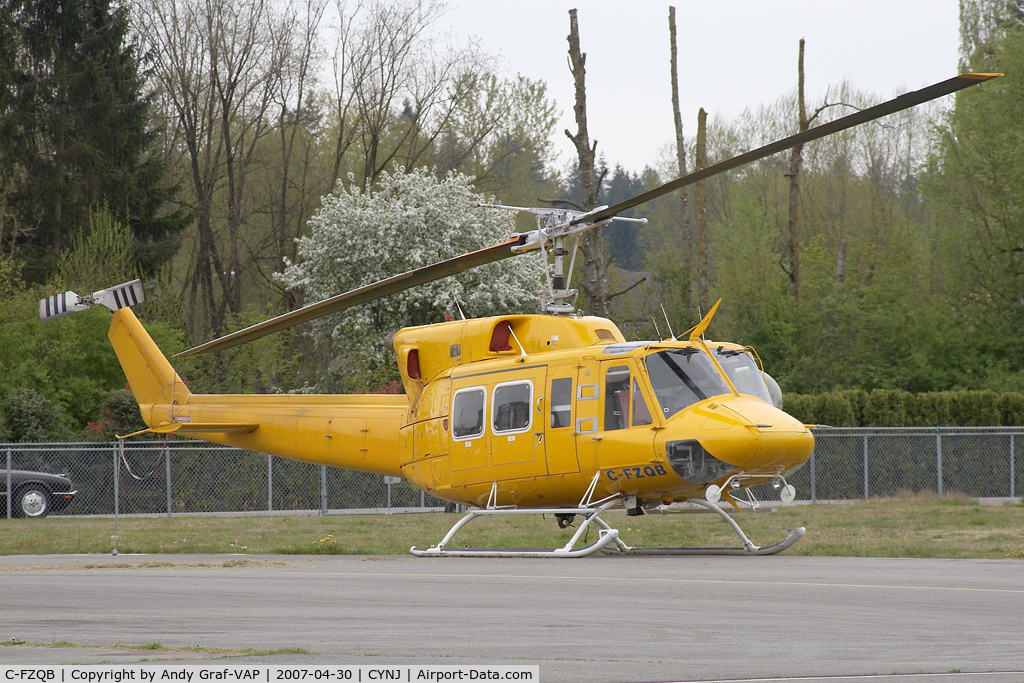 C-FZQB, 1974 Bell 212 C/N 30629, Bell 212