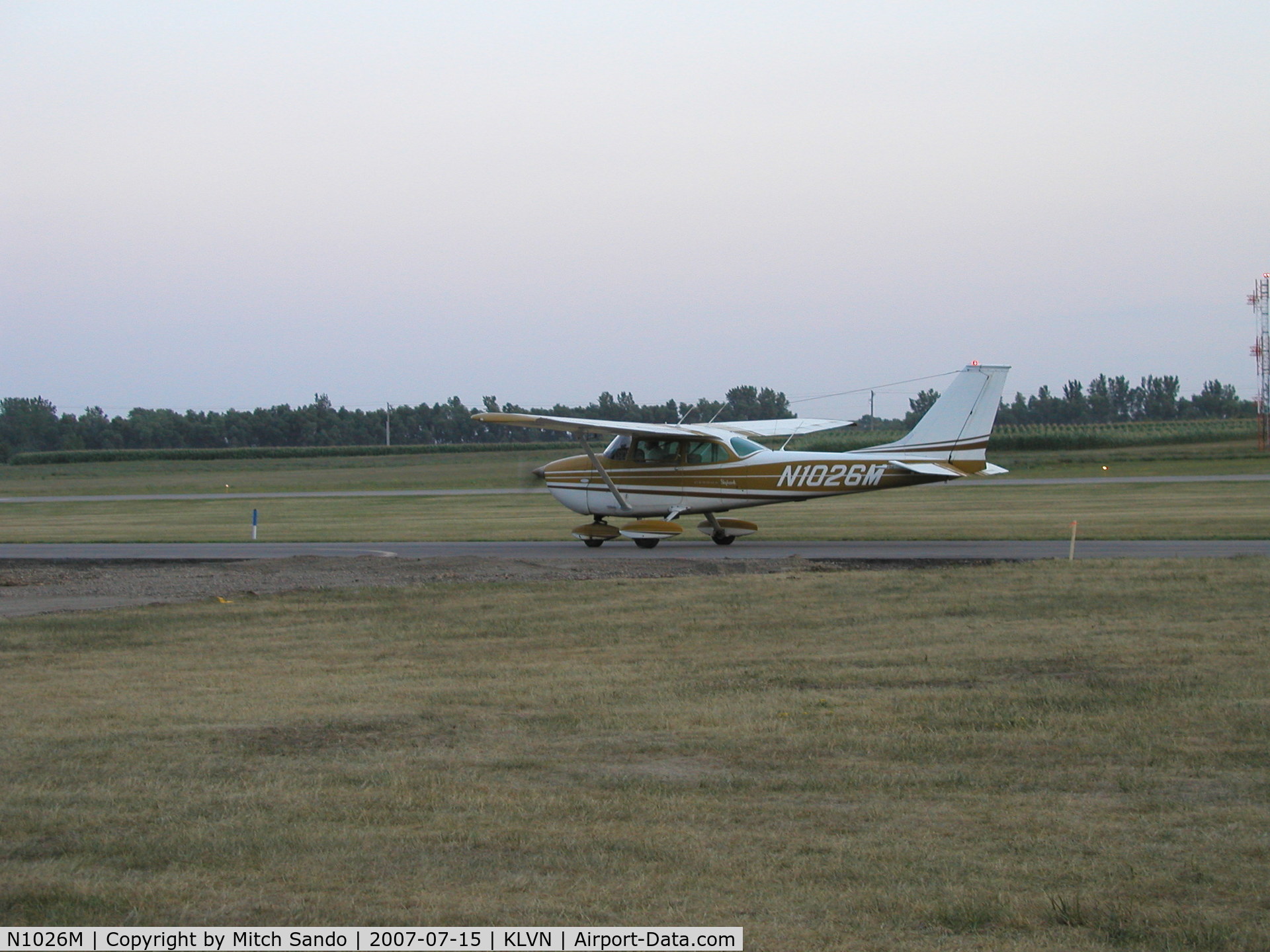 N1026M, 1970 Cessna 172L C/N 17259406, Taxiing back to the hangar.