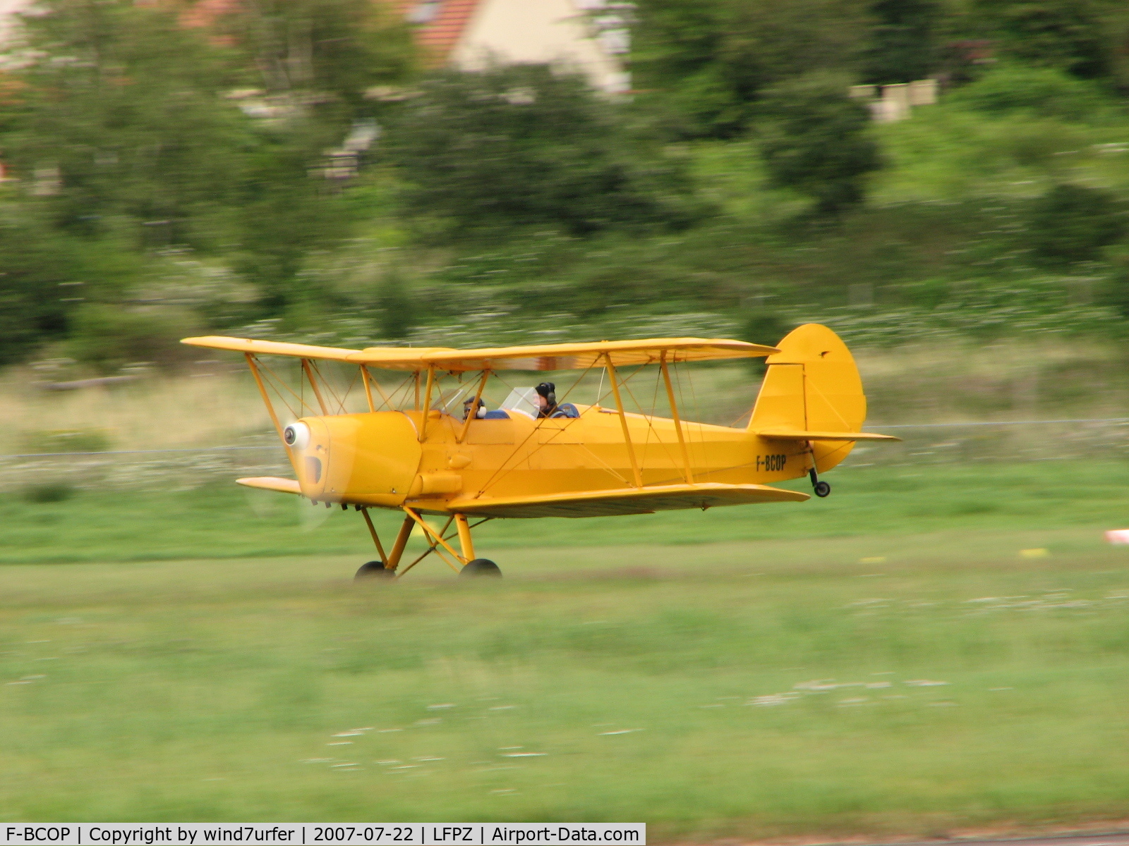 F-BCOP, Stampe-Vertongen SV-4C C/N 328, Came back a few minutes later with a broken thrust cable (safe landing)