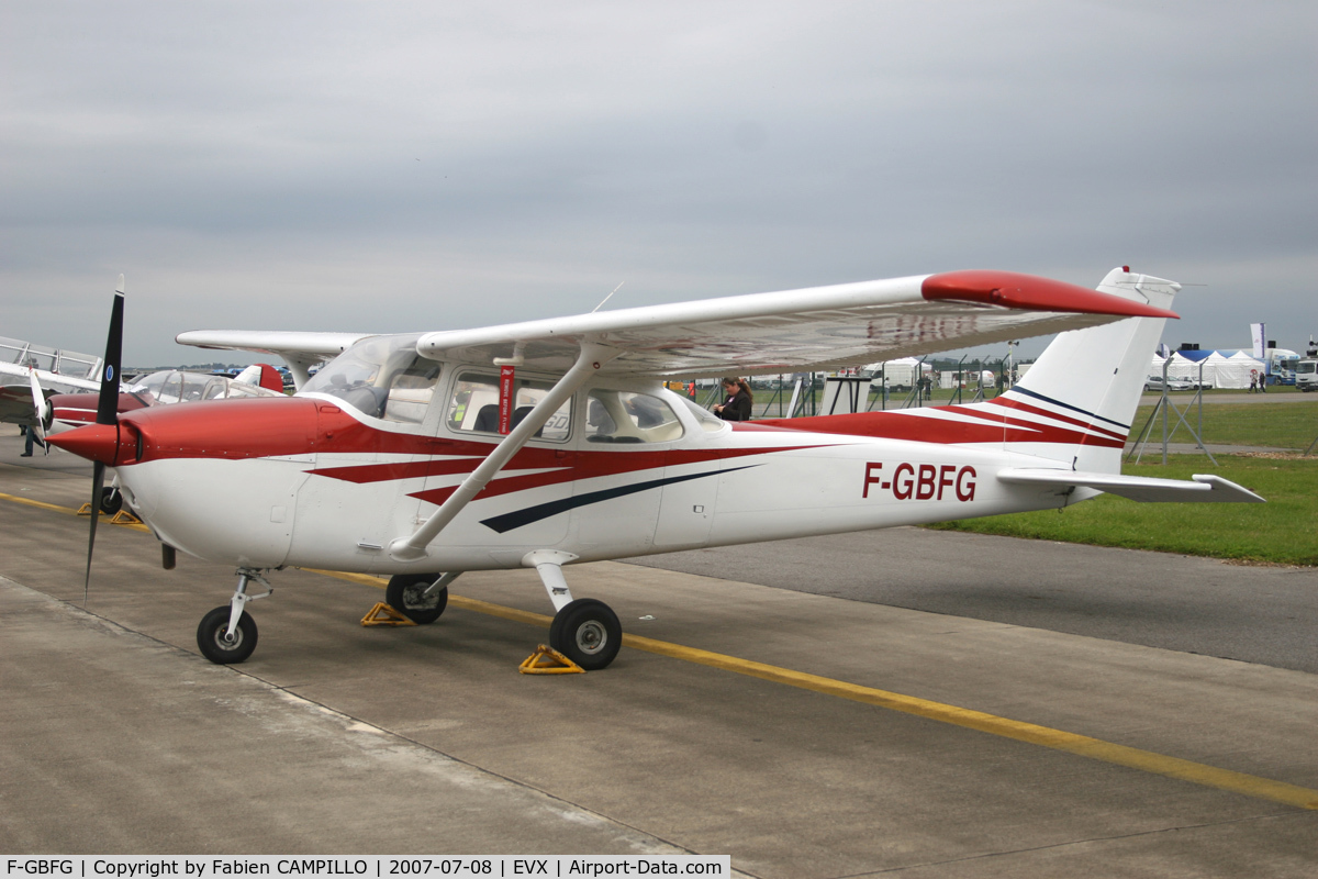 F-GBFG, Reims F172N Skyhawk C/N 1688, EVX 2007 air show