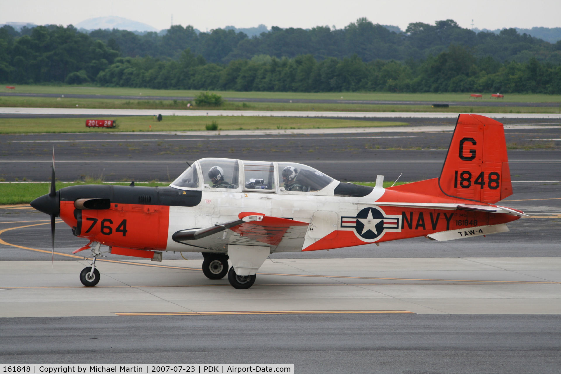 161848, Beech T-34C Mentor C/N GL-243, TAW-4 Taxing to Runway 20L