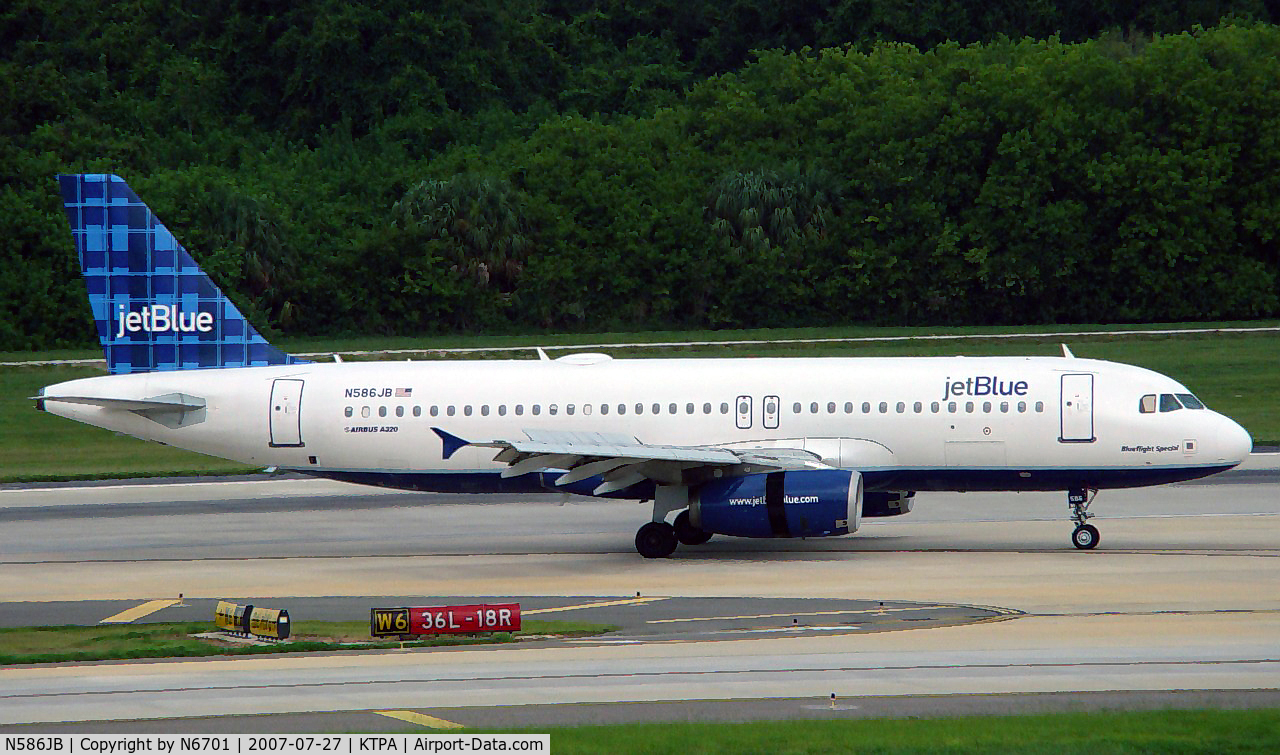 N586JB, 2004 Airbus A320-232 C/N 2160, 