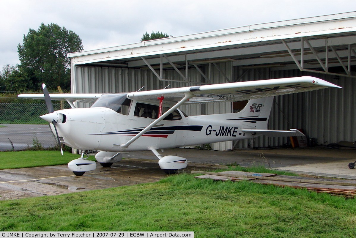 G-JMKE, 2002 Cessna 172S Skyhawk SP C/N 172S9248, early Sunday morning at Wellesborne Mountford