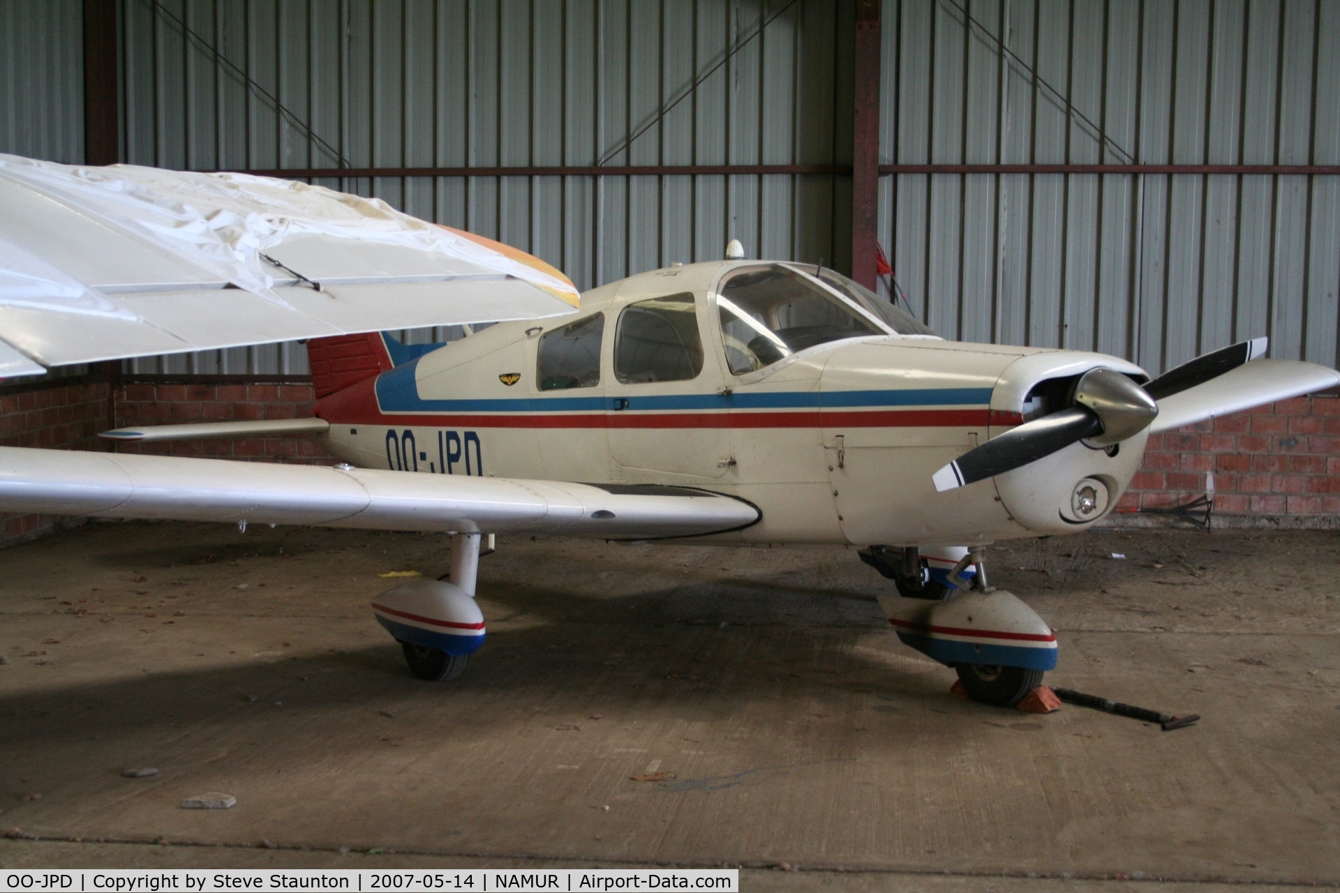 OO-JPD, 1974 Piper PA-28-140 Cherokee C/N 28-7425107, Taken on an Aeroprint tour @ Namur
