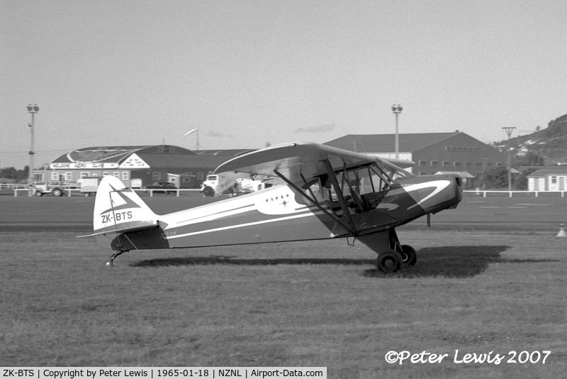 ZK-BTS, Piper PA-18-150 Super Cub Super Cub C/N 18-6201, 95hp Cub trainer