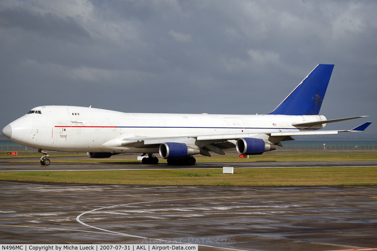N496MC, 1999 Boeing 747-47UF C/N 29257, This freighter looks very worn and dirty...