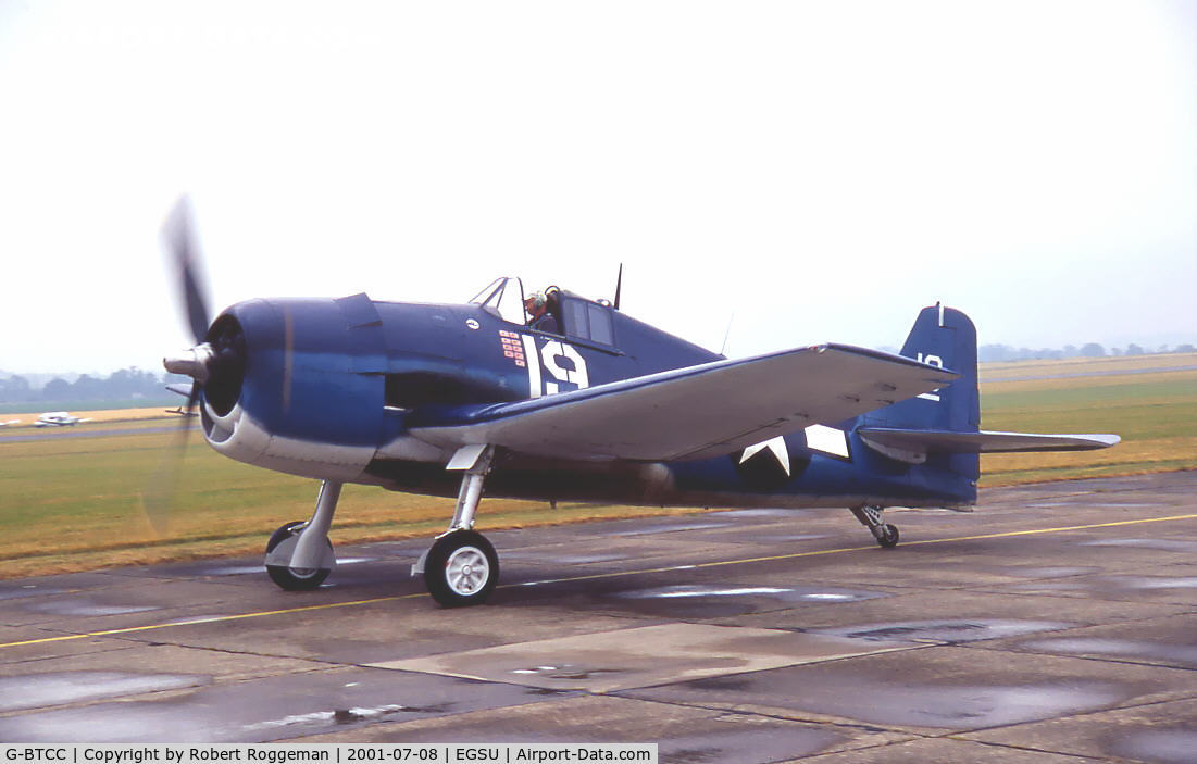 G-BTCC, 1944 Grumman F6F-5K Hellcat. C/N A-1733, The Fighter Collection.Taxiing in after mass flypast.2001-07.