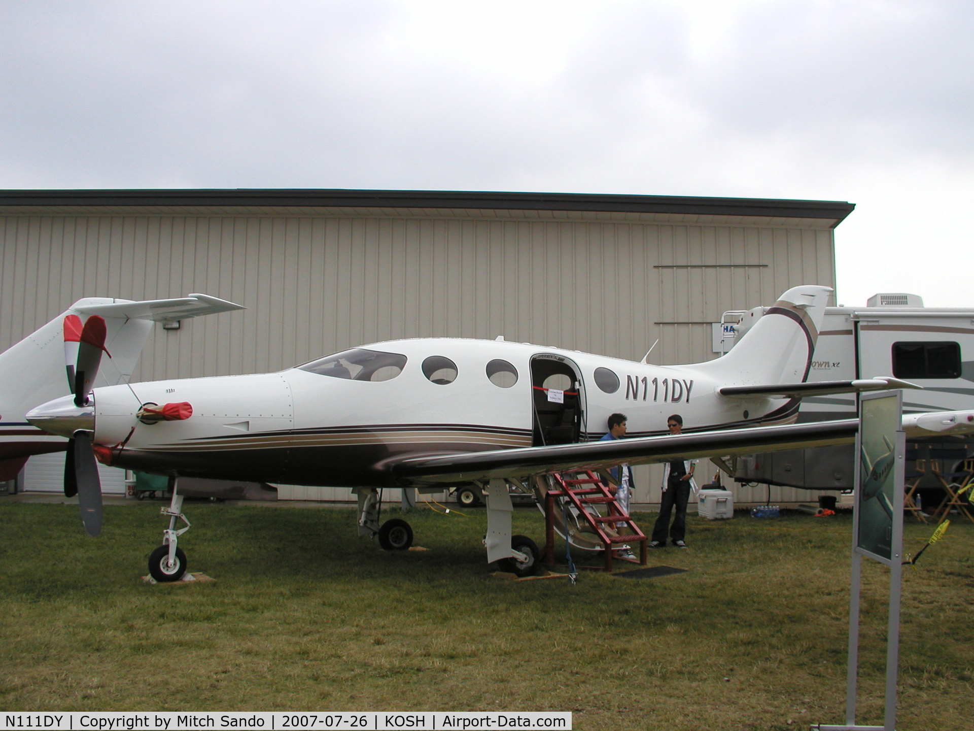 N111DY, AIR Epic LT C/N 011, EAA AirVenture 2007.