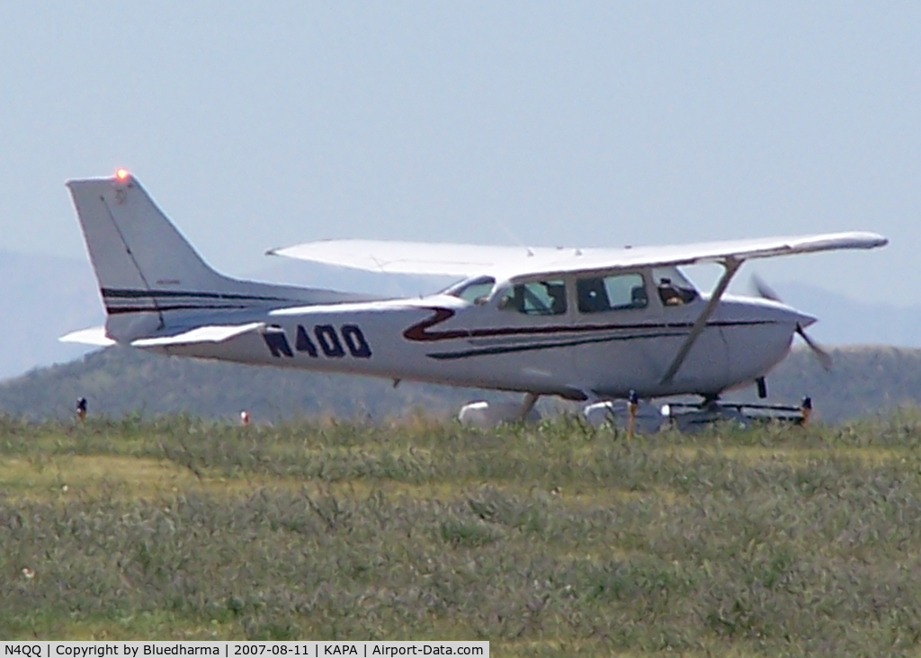 N4QQ, 1979 Cessna 172N C/N 17272542, prep for touch and go 17L