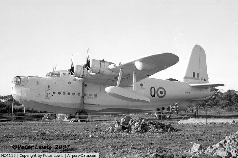 NZ4115, Short S.25 Sunderland V C/N SH.1552, on display at Museum in the early days