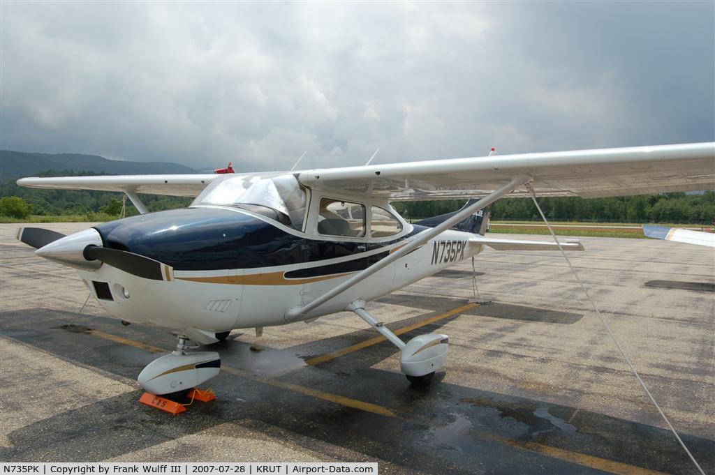 N735PK, 1977 Cessna 182Q Skylane C/N 18265576, Nice paint job, caught my eye on the tie down area.