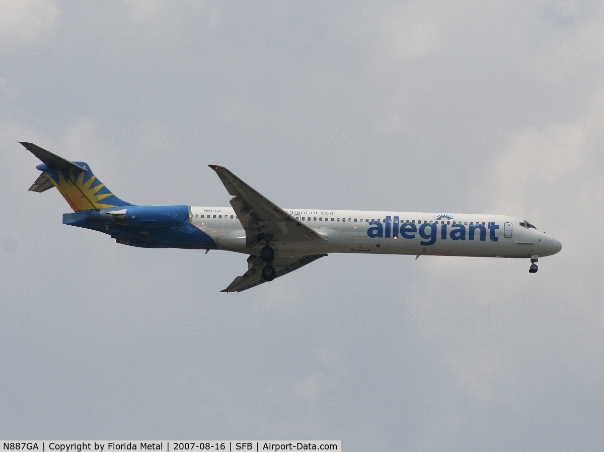 N887GA, 1990 McDonnell Douglas MD-82 (DC-9-82) C/N 49932, Allegiant Air