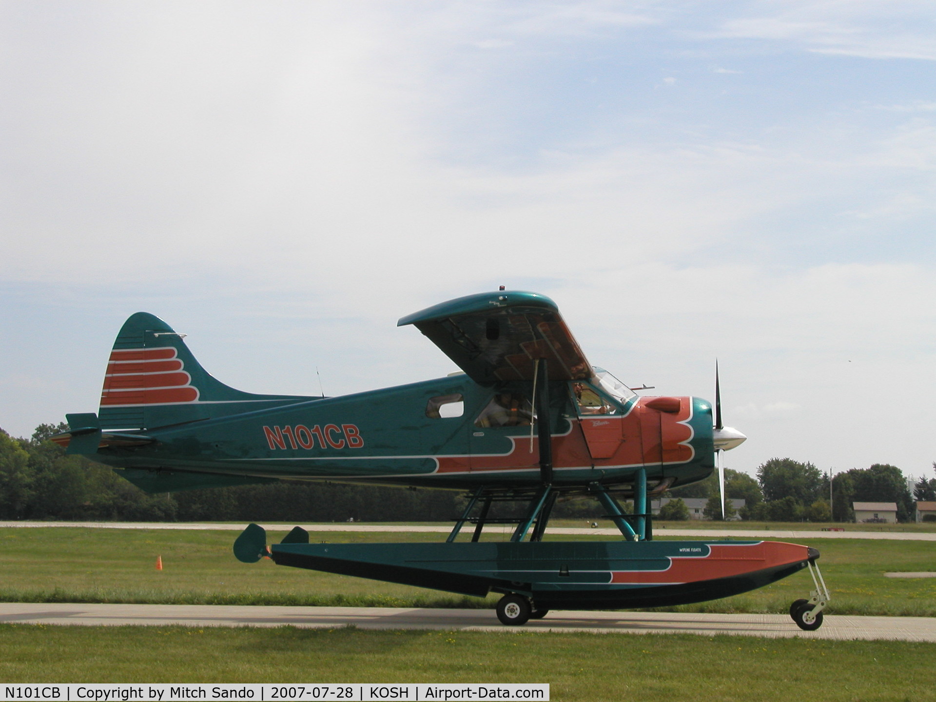 N101CB, De Havilland Canada DHC-2 Beaver Mk.1 (L20A) C/N 1398, EAA AirVenture 2007.