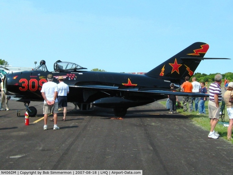 N406DM, 1957 Mikoyan-Gurevich MiG-17T C/N 0613, Wings of Victory Airshow - Lancaster, OH