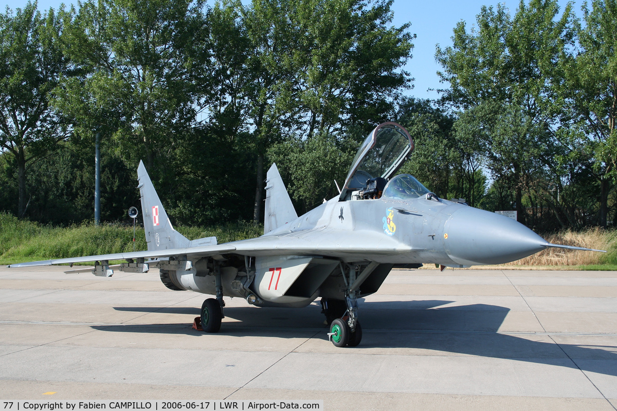 77, Mikoyan-Gurevich MiG-29A C/N 2960526377, Mig 29A 29656377