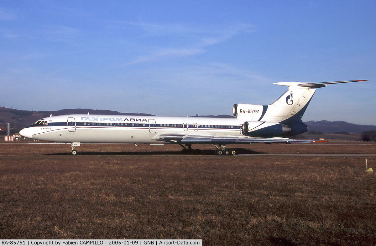 RA-85751, 1992 Tupolev Tu-154M C/N 92A933, Gazpromavia