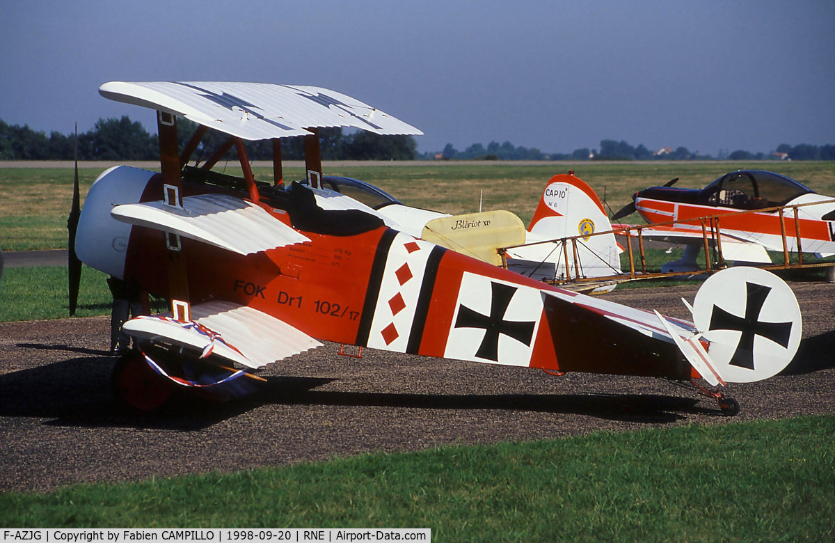 F-AZJG, Fokker Dr.1 Triplane Replica C/N 01JS, 01JS