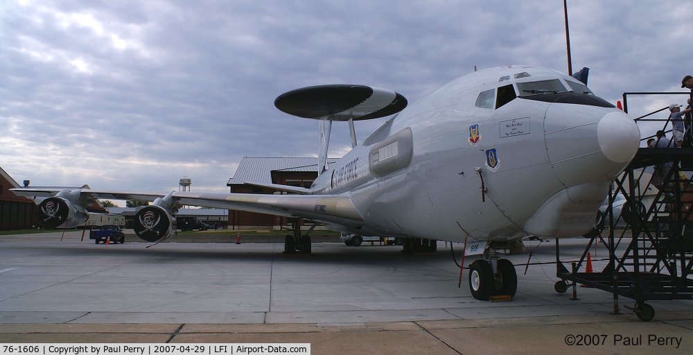 76-1606, 1976 Boeing E-3B Sentry C/N 21436, Lots of avionics packed into this airframe.