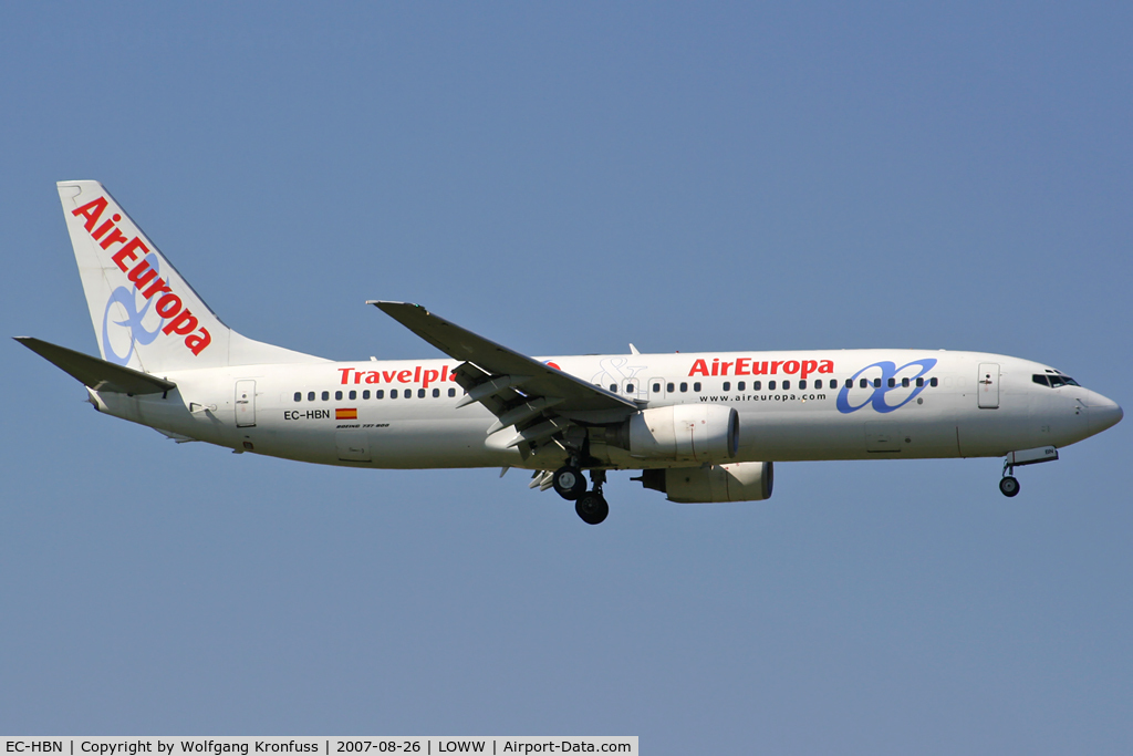 EC-HBN, 1999 Boeing 737-85P C/N 28383, with additional Travelplan titles approaching RWY34