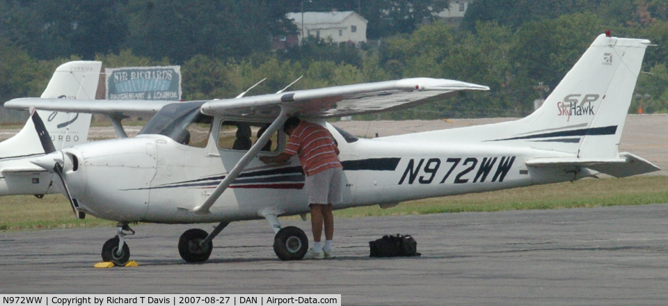N972WW, 2002 Cessna 172S C/N 172S9072, 2002 Cessna 172S in Danville Va.