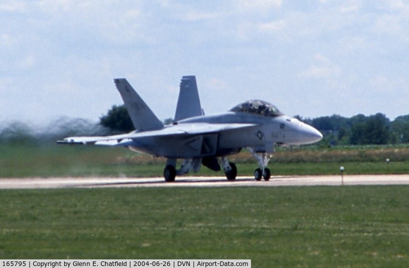 165795, Boeing F/A-18F Super Hornet C/N 1522/F021, F/A-18F at the Quad Cities Air Show