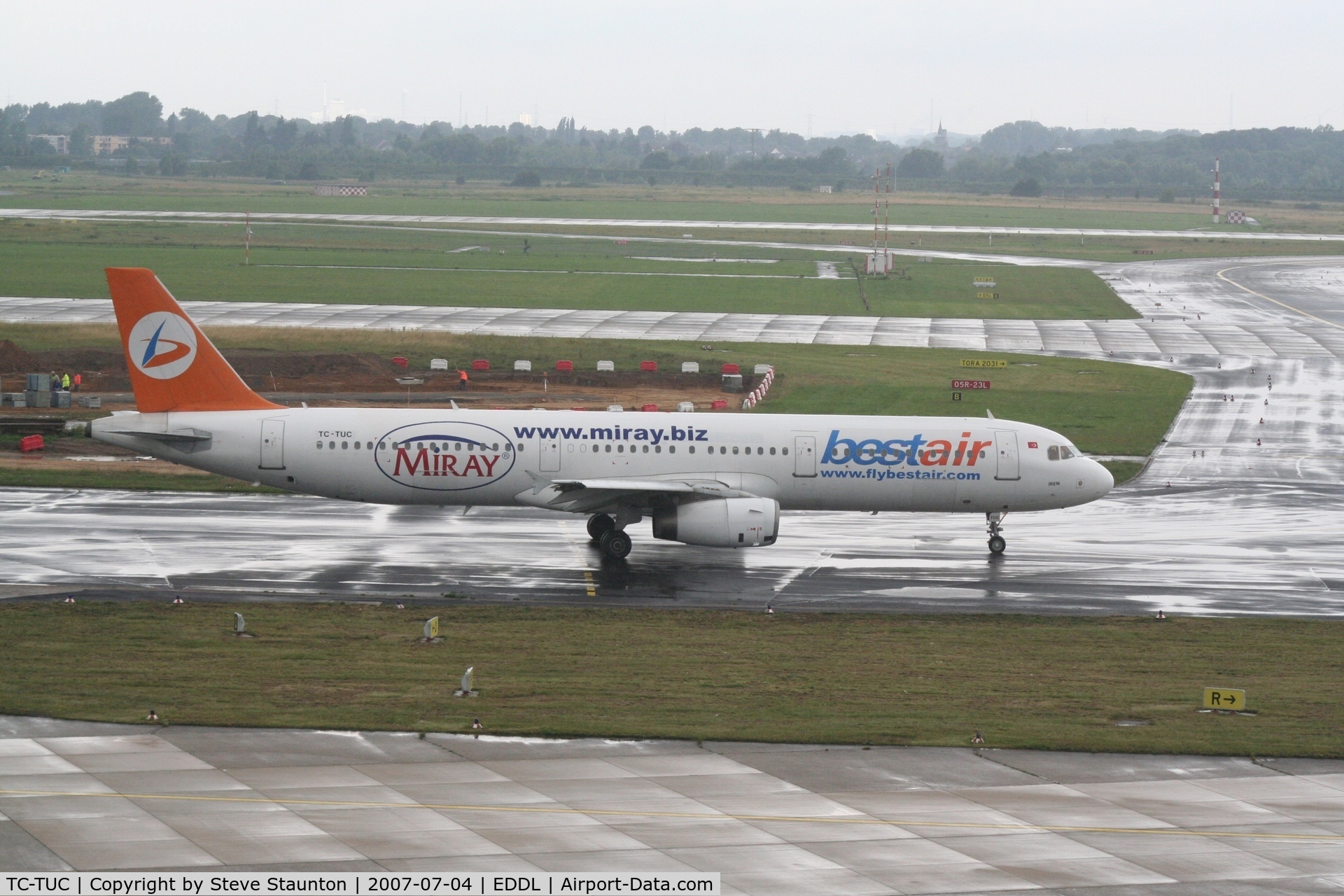 TC-TUC, 1996 Airbus A321-131 C/N 614, Taken at Dusseldorf July 2007