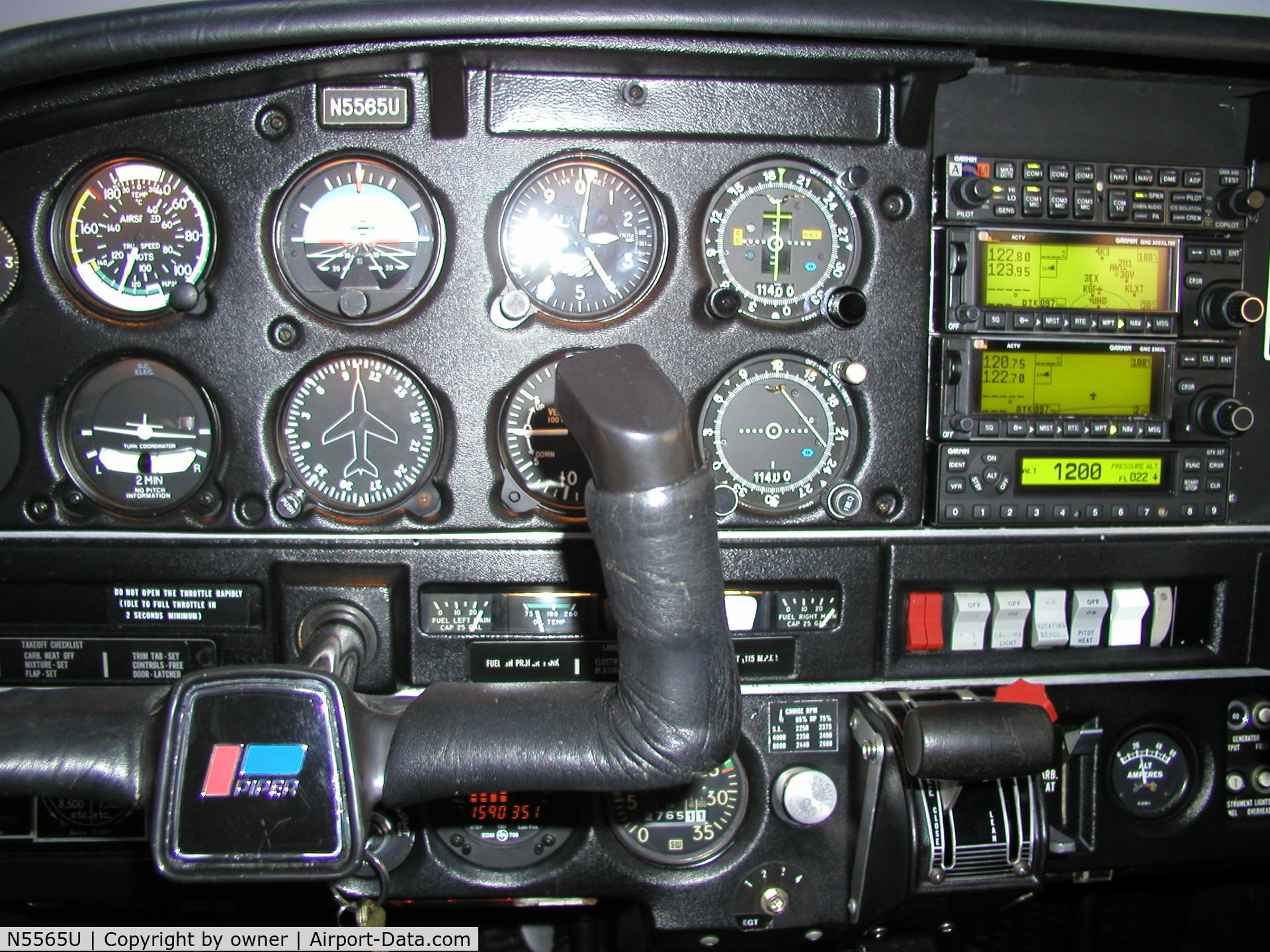 N5565U, 1969 Piper PA-28-140 Cherokee C/N 28-26292, next upgrade to a second gps