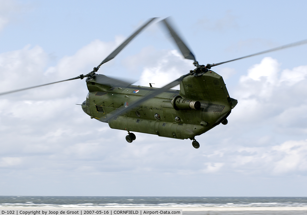 D-102, Boeing CH-47D Chinook C/N M.4102, Departing from the beach of the Cornfield shooting range. As requested they made a fly by for the photographers on the control tower.