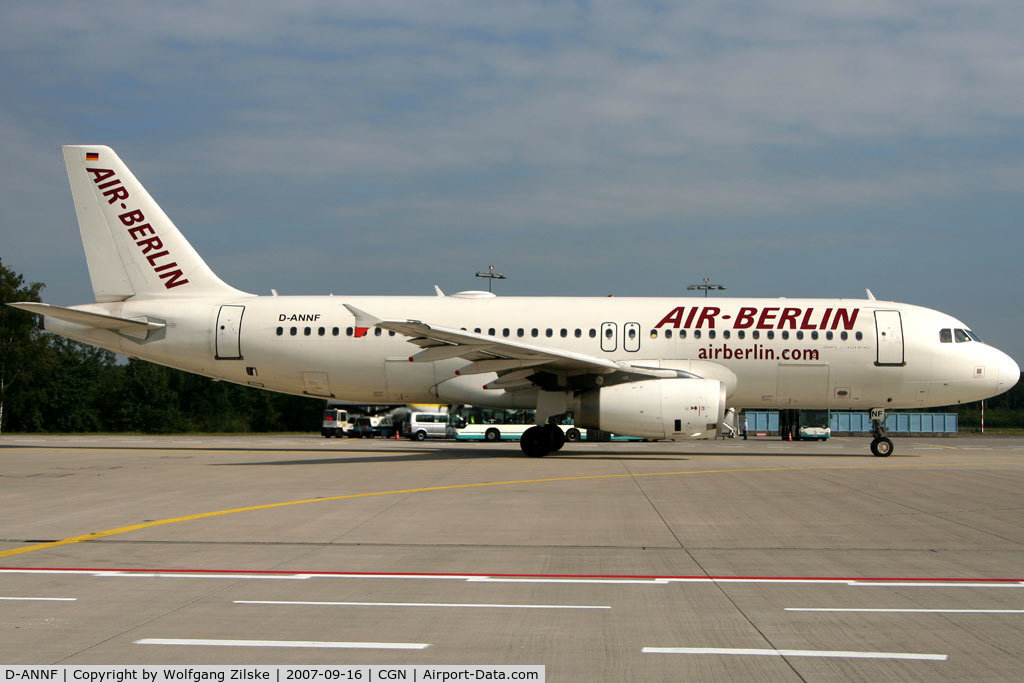D-ANNF, 2001 Airbus A320-232 C/N 1650, visitor