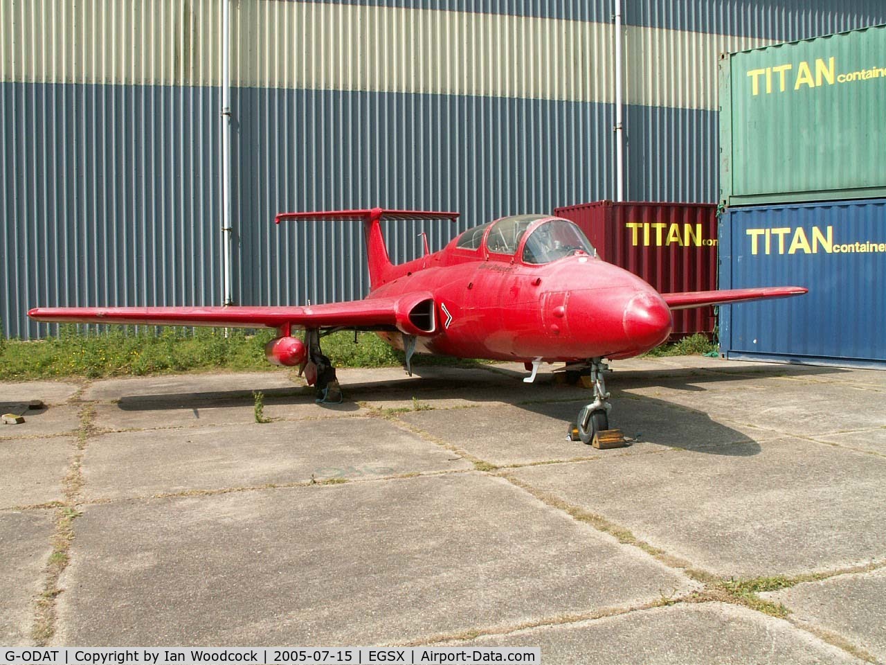 G-ODAT, 1971 Aero L-29 Delfin C/N 194227, Aero Vodochody L-29/North Weald
