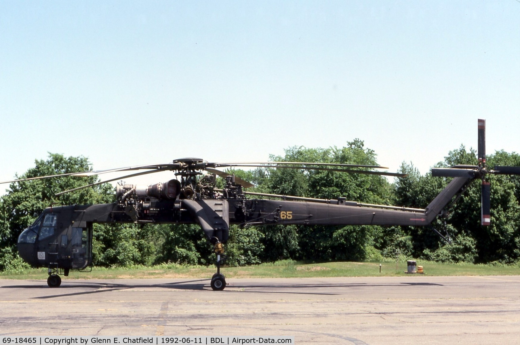 69-18465, 1969 Sikorsky CH-54B Tarhe C/N 64-072, CH-54B on the Army National Guard Ramp