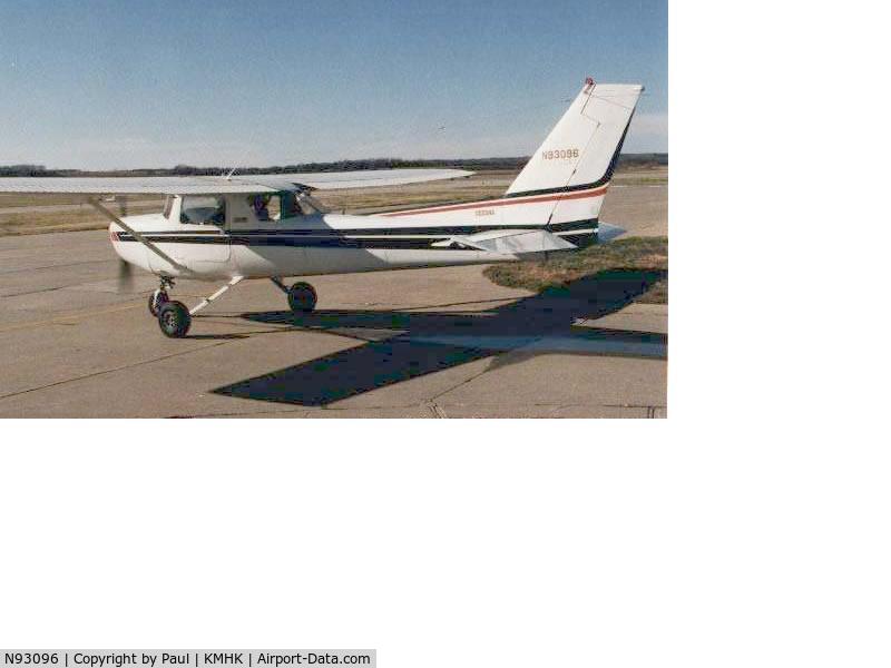 N93096, 1981 Cessna 152 C/N 15285399, KState Flying Club