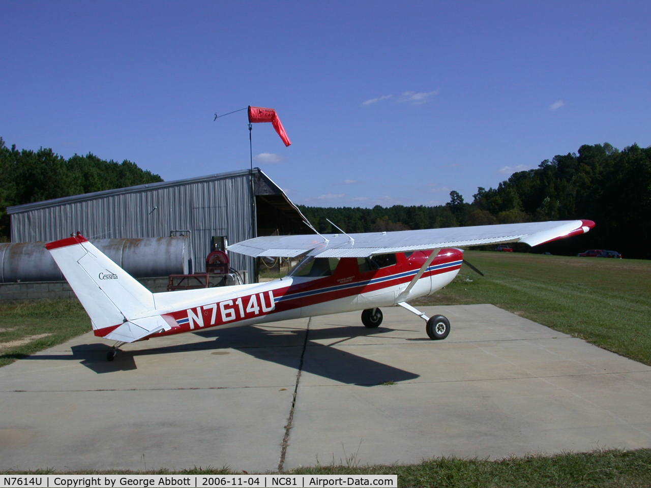 N7614U, 1975 Cessna 150M C/N 15077768, C-150M, Texas Taildragger