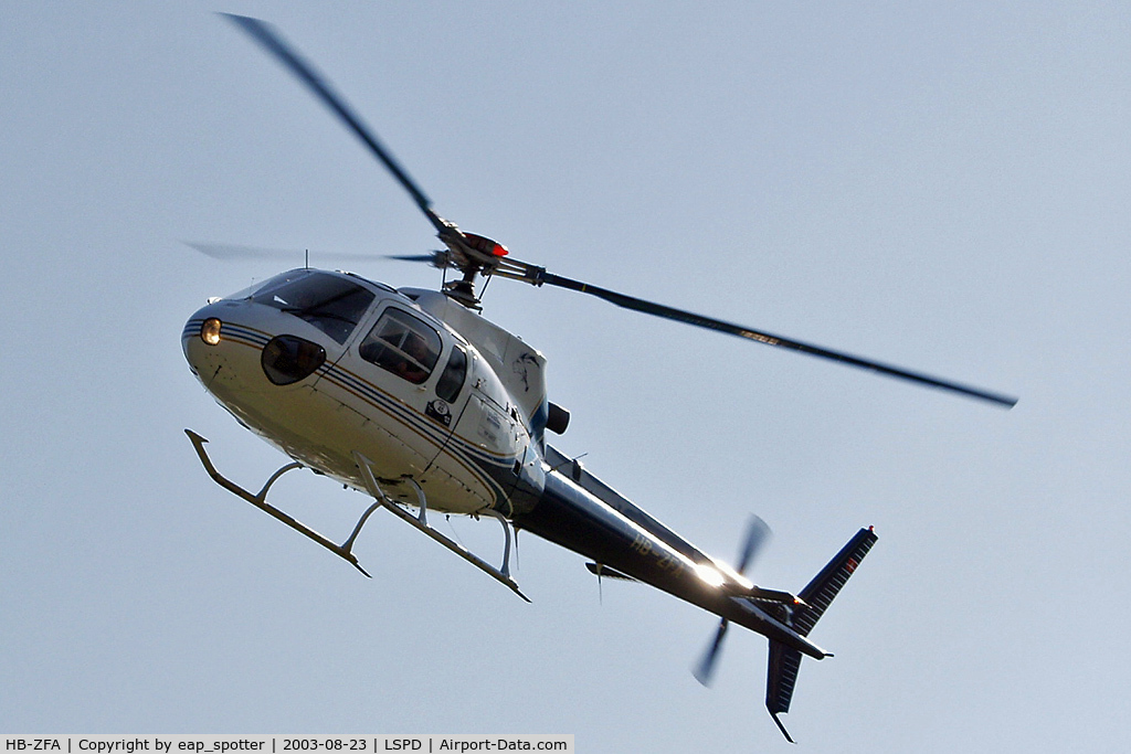 HB-ZFA, Eurocopter AS-350B-3 Ecureuil Ecureuil C/N 1594, airdisplay 2003 Dittingen
