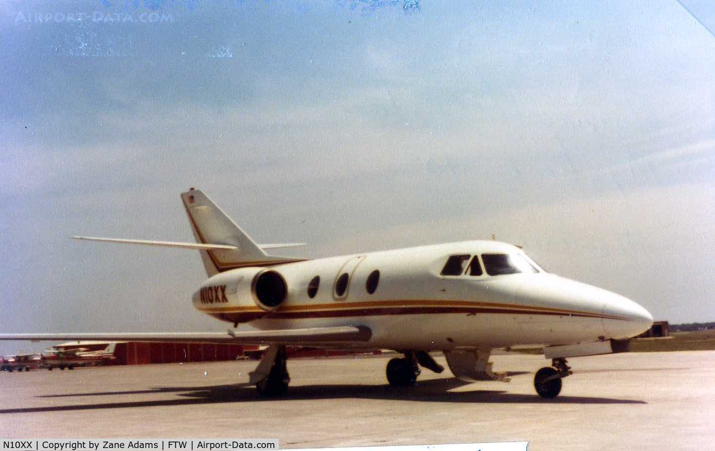 N10XX, Dassault Falcon 10 C/N 40, On the ramp at Meacham Field