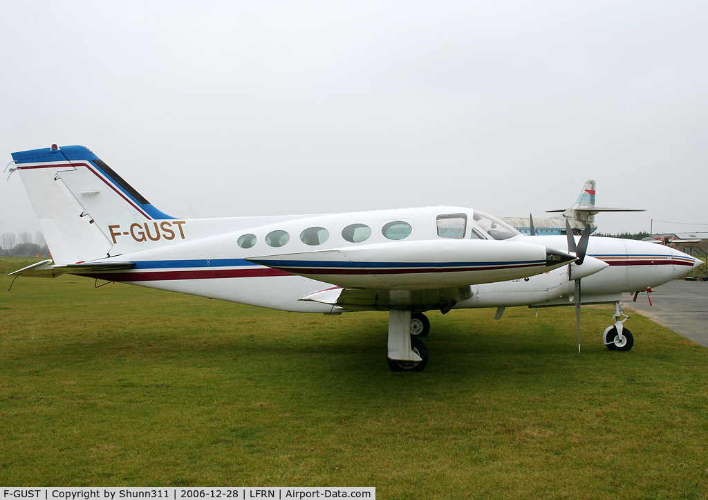 F-GUST, Cessna 421B Golden Eagle C/N 421B-0968, Parked at Yankee Delta area