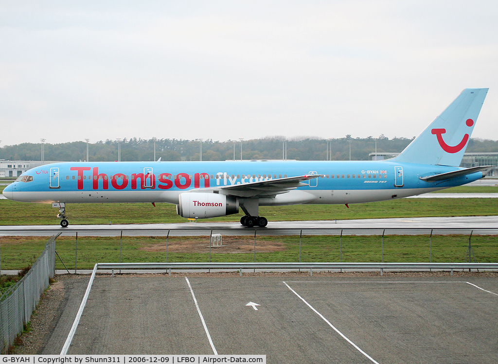 G-BYAH, 1992 Boeing 757-204 C/N 26966, Taxiing to the terminal