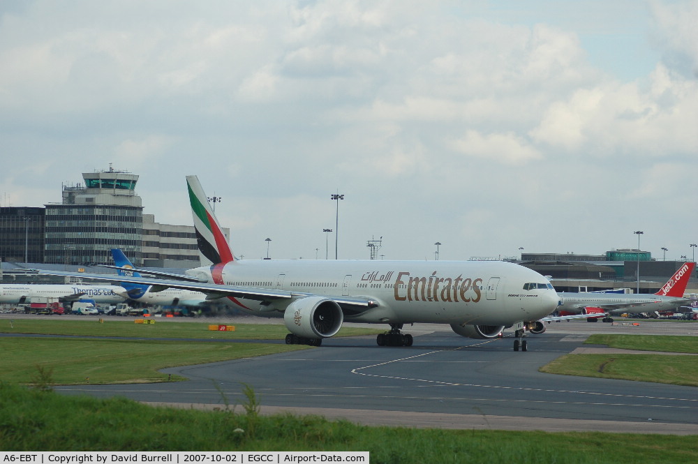 A6-EBT, 2006 Boeing 777-31H/ER C/N 32730, Emirates - Taxiing