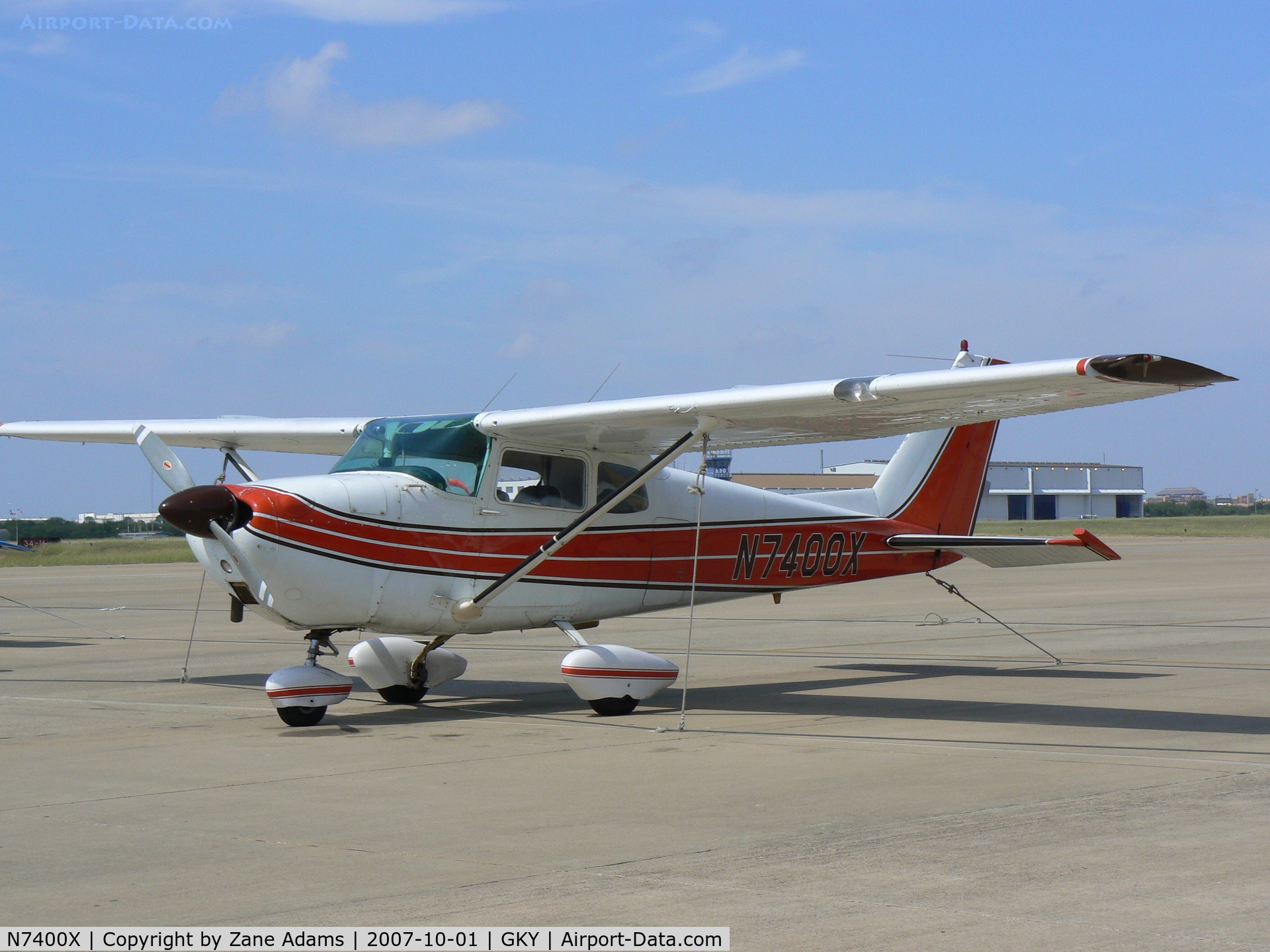 N7400X, 1960 Cessna 172B C/N 17247900, on the ramp at Arlington Muni