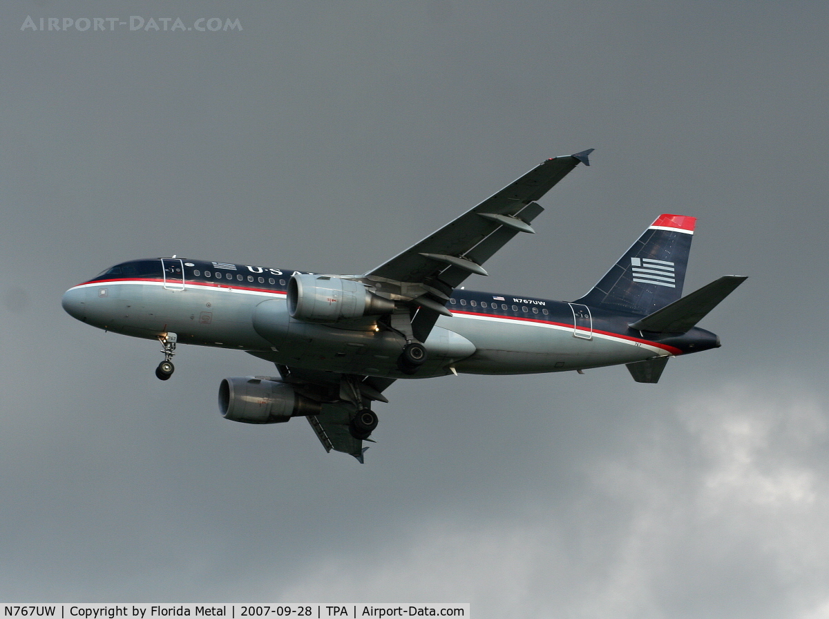 N767UW, 2000 Airbus A319-112 C/N 1382, US