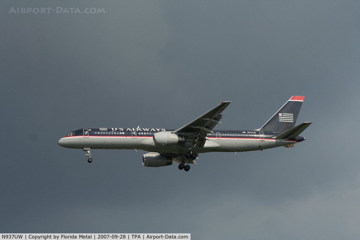 N937UW, 1994 Boeing 757-2B7 C/N 27245, US